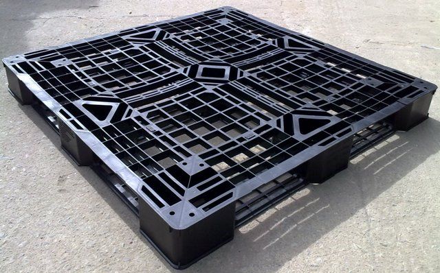 Pallet Plastik: Panduan Lengkap untuk Operasional Gudang yang Lebih Efisien